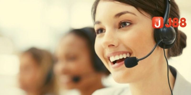 Tìm hiểu sâu hơn các kênh liên hệ J88 nhanh chóng